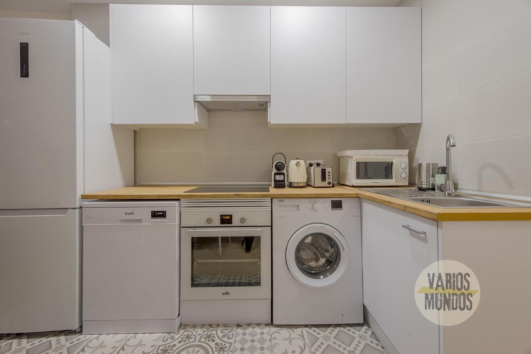Downtown&new 9pax En La Plaza De Chueca Apartament